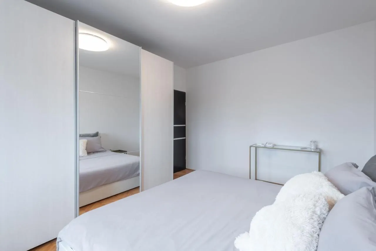 Apartment Apartman Justina Medulin For 2 Person