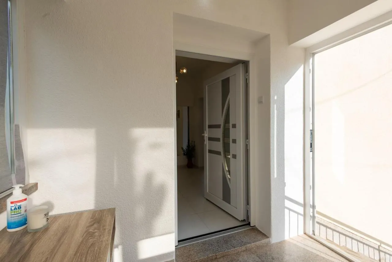 Apartman Justina Medulin For 2 Person 0*,